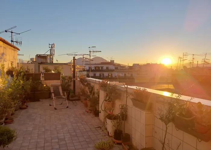 The Heart Of Naples - Neapolitana