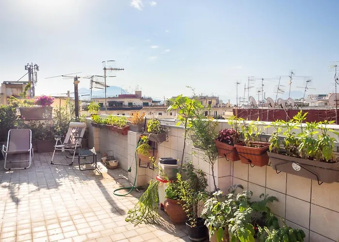 The Heart Of Naples - Neapolitana